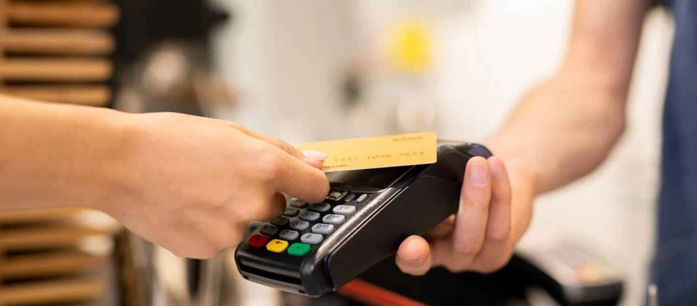 Φορολογική δήλωση: Η Εφορία θα έχει... προσυμπληρωμένες τις αγορές & δαπάνες που έχουμε κάνει